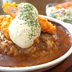 『Cafe アルル』で日替わりランチの焼きカレーセットを頂きました！【西条：樋之口】