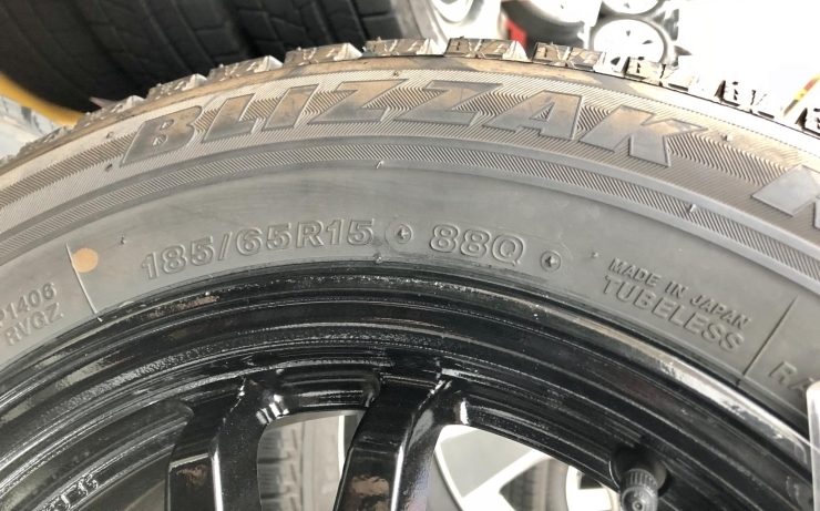 「【中古タイヤ】185/65R15 88Q スタッドレス4本セット 2016年製 ￥35,900」