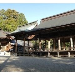 左鎌 “猿投神社” 猿投山南麓