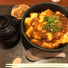 麻婆丼