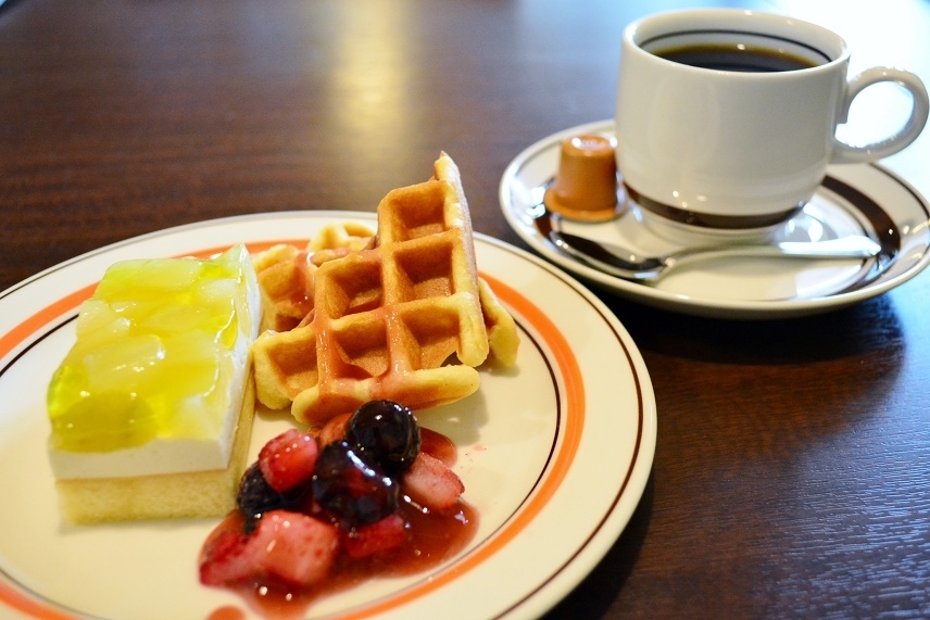 ケーキ&ワッフルセット