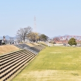 笠松みなと公園　駐車場あり　トイレあり　自販機あり　大型複合遊具あり　笠松町港町・相生町