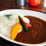 大淀の隠れ家カフェ『カレーカフェ静』で自慢のカレーを！【南宮崎エリア】【移転】