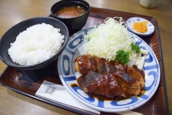 ひれ味噌カツ定食　1,140円