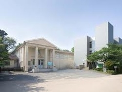 「高岡市立博物館」地域に密着した特色ある生活文化博物館