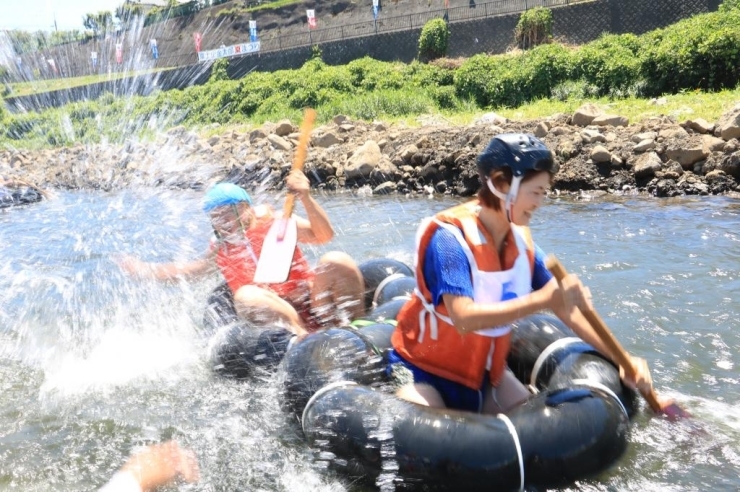 歓迎の水かけ返し！（笑）