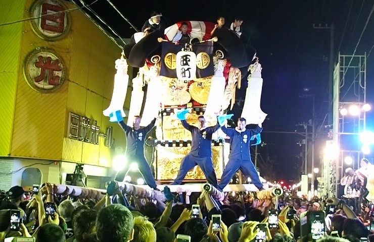 西町太鼓台差し上げ