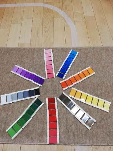 色板3　お日様作り　「感覚教具　色板の紹介　つくば市高野台です。」