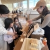 ここ、ほんとに車屋さん?家族で楽しめる岡山マツダ野田店に行ってみた