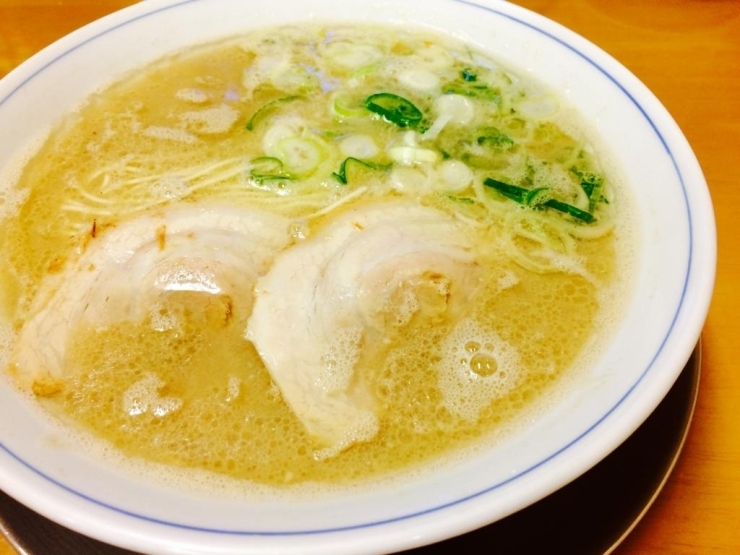 博多ラーメン（550円）