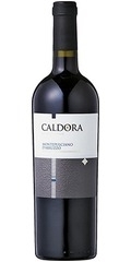 カルドーラ<br>カルドーラ　モンテプルチアーノ・ダブルッツォ<br>赤い果実香に加え、フレッシュハーブやスパイスのニュアンスも兼ね備えた心地良い香り。果実味が柔らかくスムーズで、凝縮感が高く、バランスに優れたワインです。