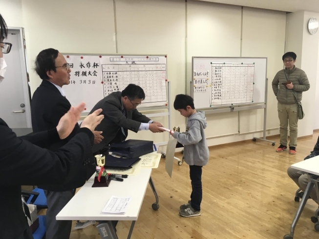 表彰式「茨城新聞に、3月1日(日)開催する第2回永作杯こども将棋大会のお知らせが､掲載されました。」