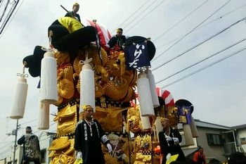 山根グラウンド入場前