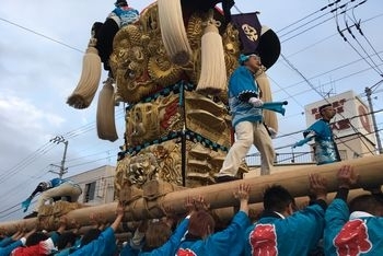 町太鼓台（多喜浜駅前）