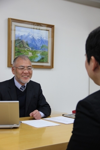 ご相談者と同じ目線で対応することを心掛けています。「赤禿税理士事務所・（有）ジェミニ」