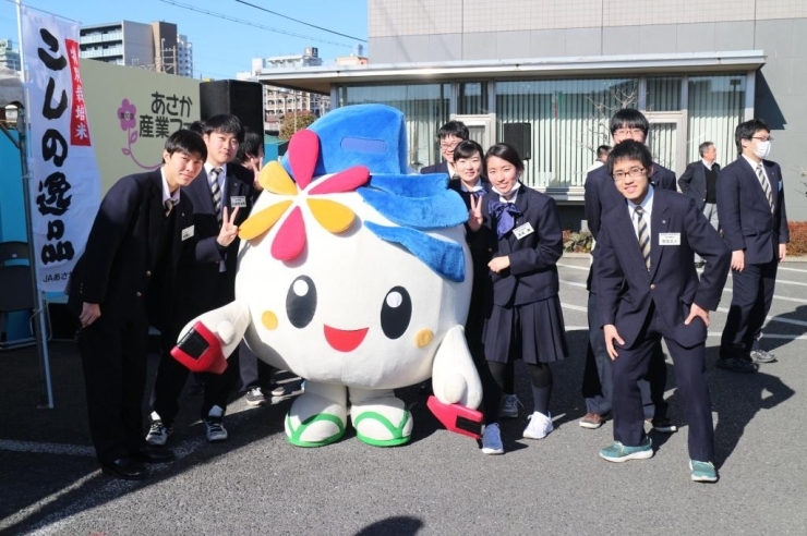 朝霞市の彩夏祭のご当地キャラ彩夏ちゃん（さいかちゃん）も遊びにきていましたよ♪