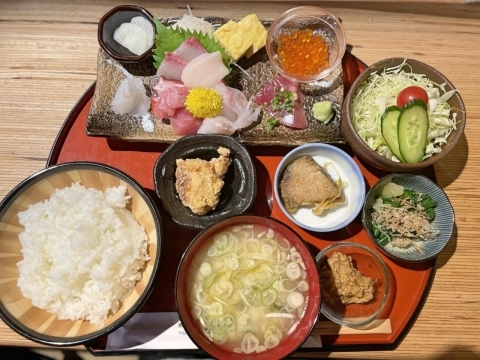 魚と酒と飯 マコトヤ