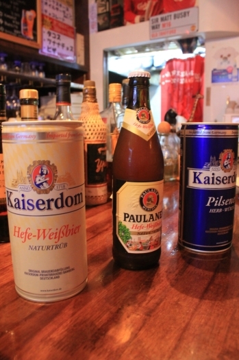 人気のドイツビール。缶は1Lの大容量！「BRISTOL23 SPORTS ＆ MUSIC BAR」