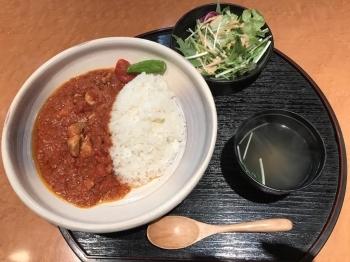 水を使わない「慶鳥特製鳥カレー」780円