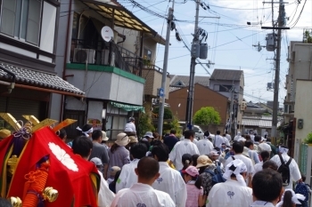 先ずは、南東野町へ