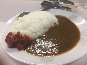 スパイシーで深みのあるビーフカレー