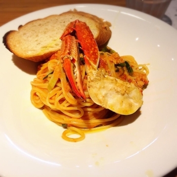 パスタランチ　ワタリガニのトマトクリーム