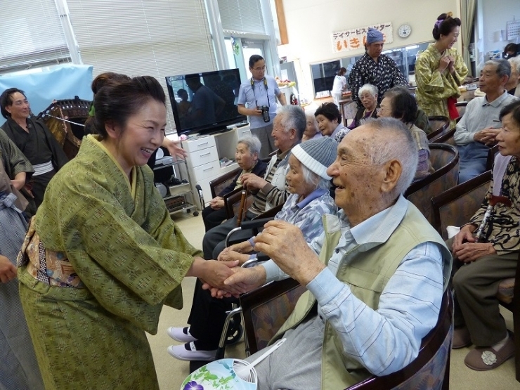 今日の利用者さんの中で一番年上、ナント！　100歳（≧▽≦）ｖ