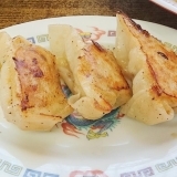 でか餃子が名物　博多金龍　大洲店