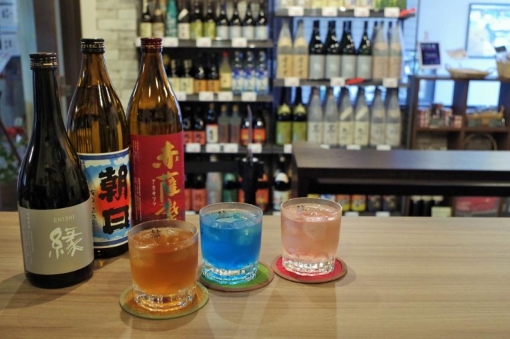 本格焼酎の風味をベースに、掛け合わせの意外性が楽しめるカクテル（各種一杯500円）