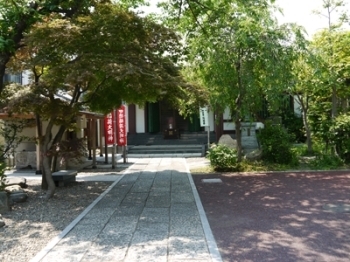 山口さんが、リフレシュで訪れる円福寺。喧騒を離れ、ゆったりした時間を過ごせます。