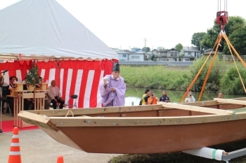 まずは安全を祈願してご供養です。