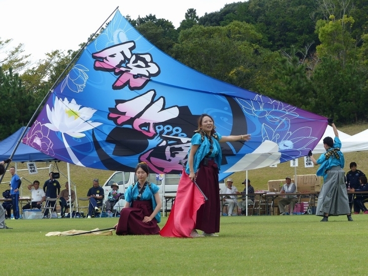 錦照会錦北蓮華による「よさこい」演舞の披露　　☆大旗は今回が初お披露目だそうです！