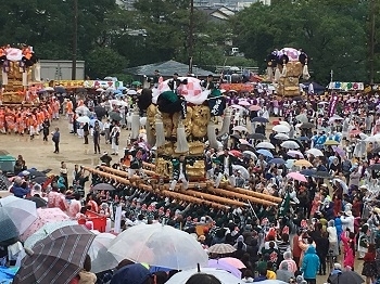 治良丸太鼓台