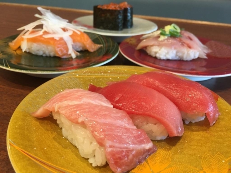 手前、本マグロ三昧（480円税抜）