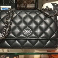 商品管理番号1896　CHANEL チェーンヴォレット【東京 質屋 買取 葛飾区 足立区】