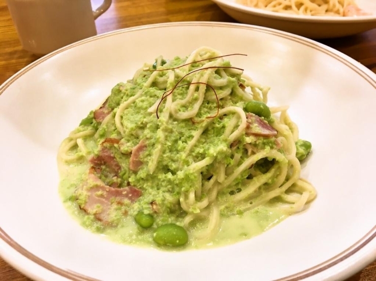 スモークチキンのずんだソース～生パスタで～