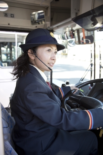 お客様の安全を第一に運行しています。「茨城交通株式会社」