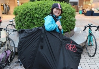 都内から来た自転車女子はしっかりとバッグにしまい電車で帰宅されました！