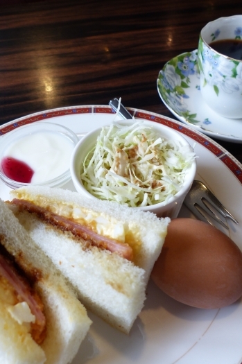 朝は、おにぎりやトースト、サンドイッチやホットケーキをぜひ♪「明日香 宗佐店」