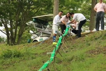 スタッフのみなさん、ご苦労様です。