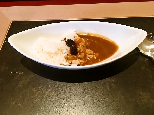 しめの御飯はカレーでした。