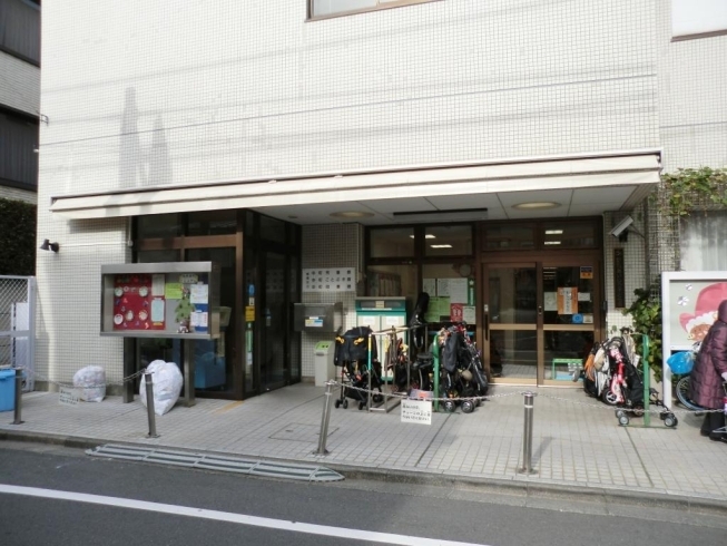 「中町児童館」女子トイレに設備あり、音楽室があいていれば授乳スペースとしてご利用いただけます