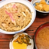 【石田屋】昔ながらの素朴な味の数々を楽しめる食堂でランチ