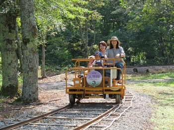 「狩勝高原エコトロッコ鉄道」