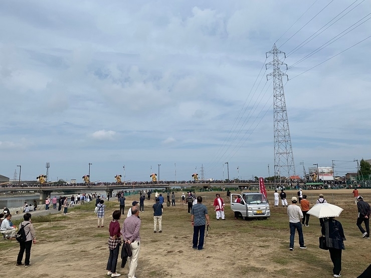 新高橋の上の太鼓台