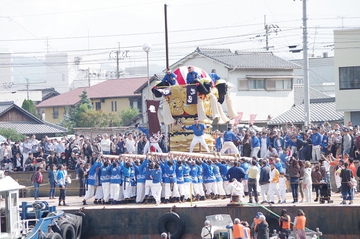 新田太鼓台、乗船完了