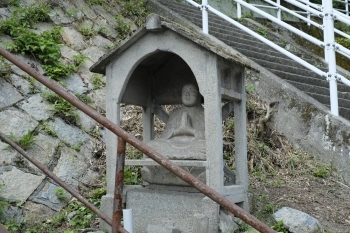 宇品島の路傍祠（広島市）