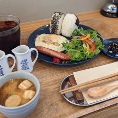 【新居浜市:久保田町】Chiroe's cafeさんでおにぎりモーニング!
