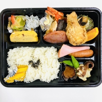 お弁当：1,500円