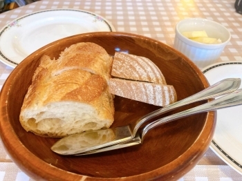 フランスパンとライ麦パン